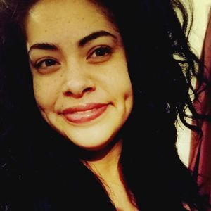 Meet your Posher, Cassandra